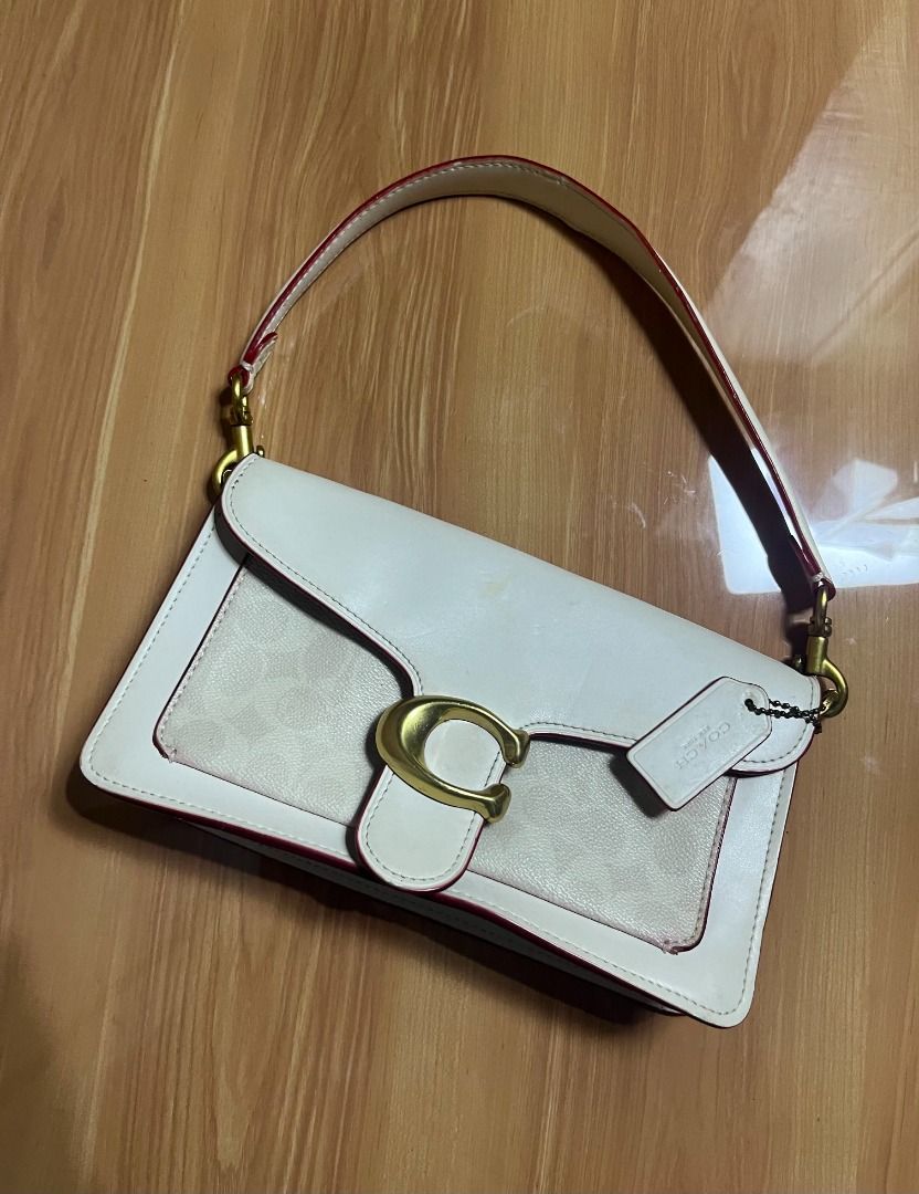 Coach Tabby Shoulder Bag (Category: Shoulder Bags) located in Manila. Submitted by senggggg. (Listing ID 1470819245, Image 2). Description: verygood condition working zip minimal sign of use check detail and size.