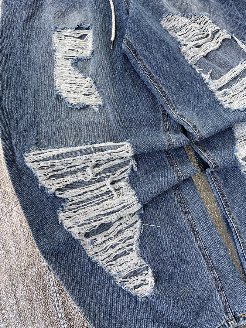 COLLAVO DISTRESSED (Category: Jeans) located in Panabo. Submitted by vrail (Listing ID 1470887475, Image 3). Description: .