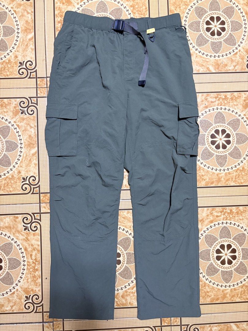 Columbia Army Green (Category: Activewear) located in La Trinidad. Submitted by legit.ukayspot (Listing ID 1470851469, Image 1). Description: XL ON TAG WL - 32- 36 , 41 L (via TM).
