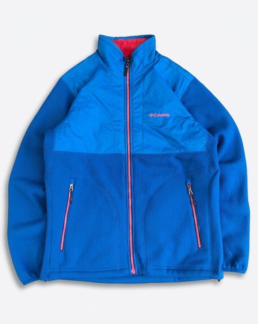 COLUMBIA REVERSIBLE JACKET VINTAGE (Category: Activewear) located in Manila. Submitted by mightytree_3d72f5 (Listing ID 1470829714, Image 1). Description: COLUMBIA REVERSIBLE JACKET VINTAGE Size: LARGE Dimes: 22x27.5 Condition: 10/10 Color rate: 10/10 Issue: None Price: 4k+sf ‼️REMINDERS‼️ •Please read the item details before purchasing. •This item is thrifted, so please manage your expectations. •Color may vary due to lighting..