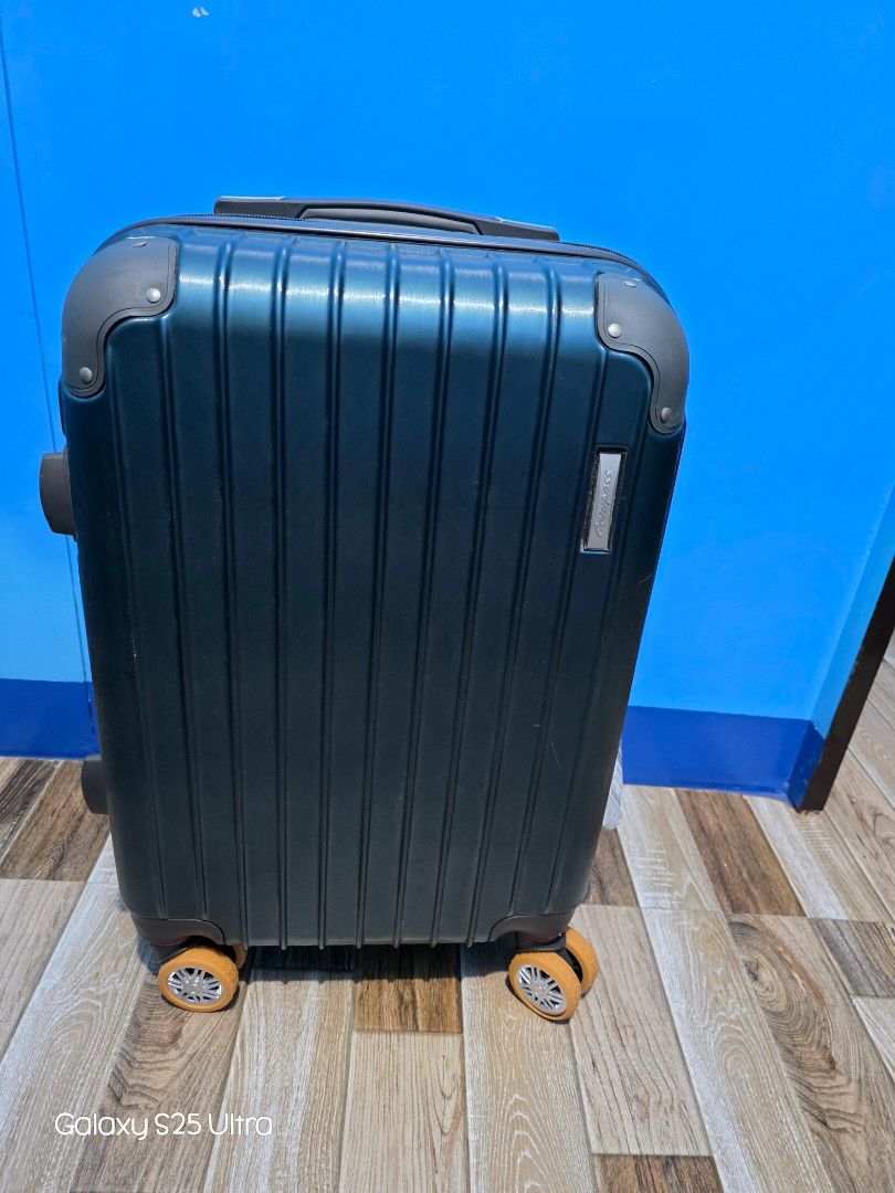 Compass Luggage (Category: Luggage) located in Lipa City. Submitted by pugnerd25 (Listing ID 1470839494, Image 1). Description: Compass Luggage Price: ₱2,500 RFS: Decluttering Pick up ONLY: Casa Feliz Subdivision Brgy Pusil Lipa City Brand: Compass ​Color: Metallic Deep Teal / Petrol Green Size: 20 inches / cabin size luggage ​Body Style: Vertical-ribbed hardshell case made of flexible, impact-resistant polycarbonate/ABS blend. ​Hardware & Corner