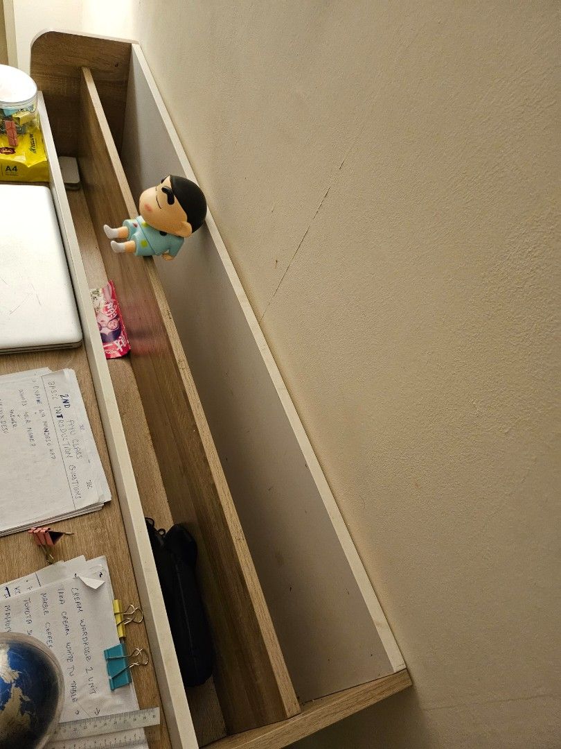 Computer Table / Study Desk (Category: Tables & Sets) located in Petaling Jaya. Submitted by quickfire.2e3fae (Listing ID 1470694267, Image 2). Description: .