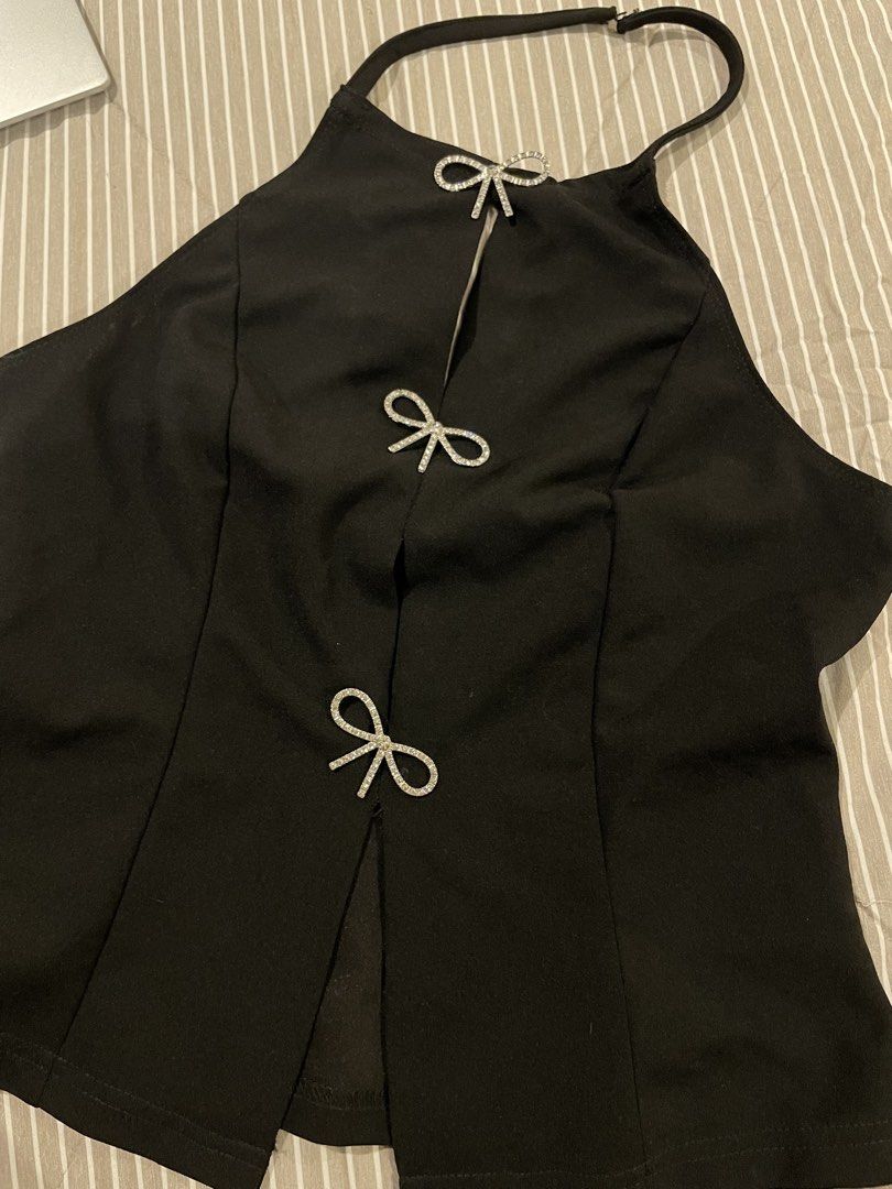Coquette Korean Style Semi backless top (Category: Sleeveless) located in Manila. Submitted by franceshous (Listing ID 1470894410, Image 2). Description: .