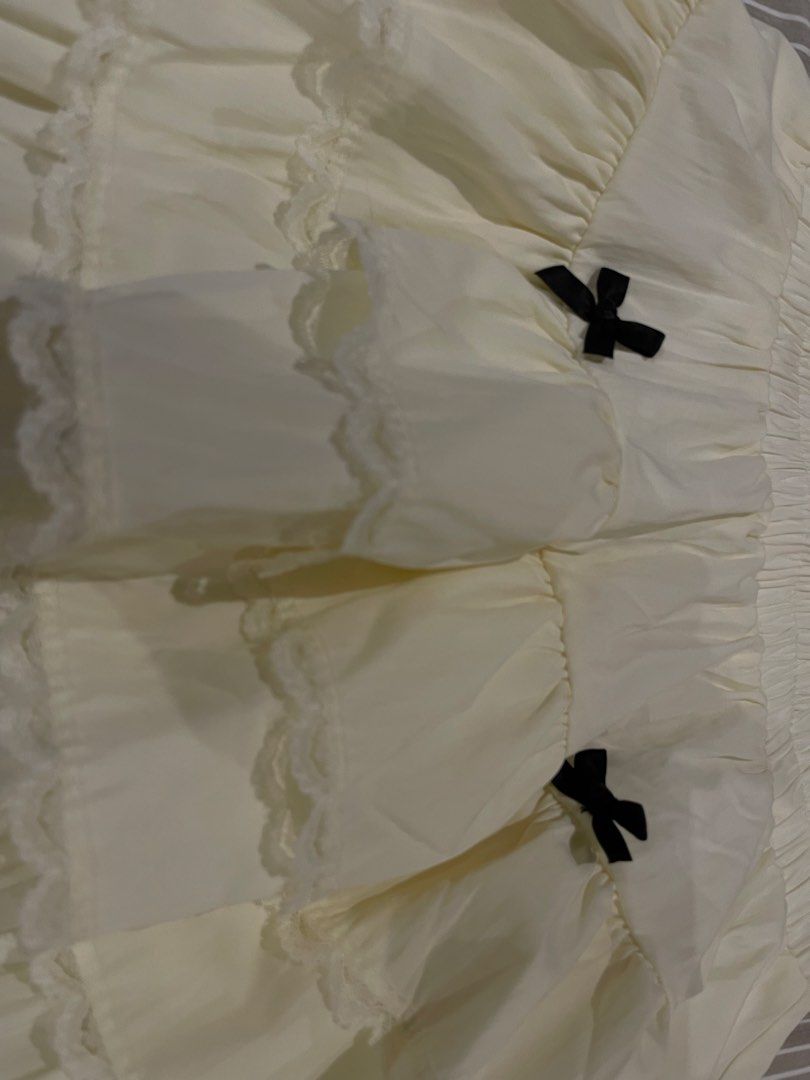 Coquette short skirt (Category: Skirts) located in Las Pinas. Submitted by francesaly (Listing ID 1470780652, Image 2). Description: .