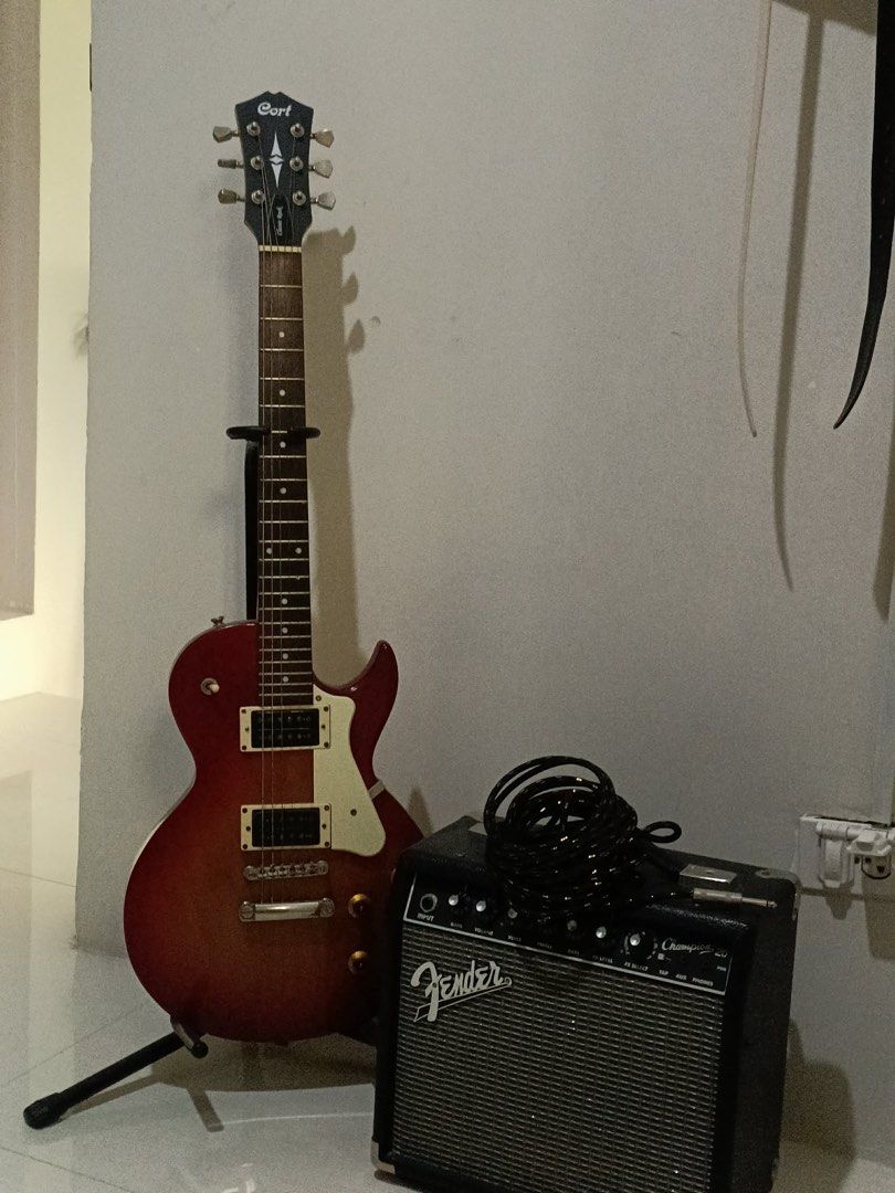 Cort CR100 Les Paul (Category: Musical Instruments) located in Calamba. Submitted by chwemaxi (Listing ID 1470766587, Image 1). Description: Inclusions: - Fresh Elixir strings upon purchase - Guitar stand - Guitar strap No gig bag included..