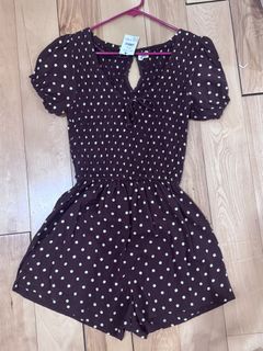 (Category: ) located in . Submitted by a.lovescloset (Listing ID 1470850777, Image 1). Description: .