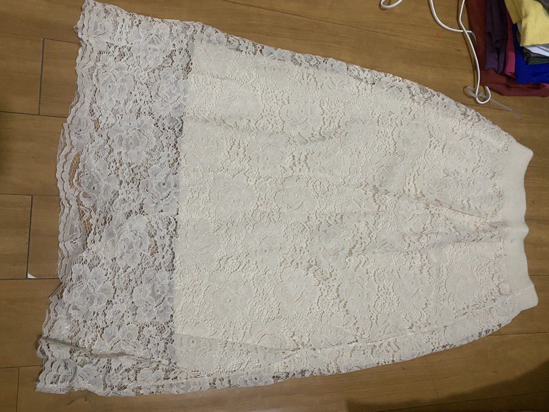 Cream Lace Midi Skirt (stretchy) (Category: Skirts) located in Marikina City. Submitted by ctgccc (Listing ID 1470862930, Image 1). Description: kind of stretchy may punitp ero sobrang small lang di visible makapal tela sa loob good qual!.