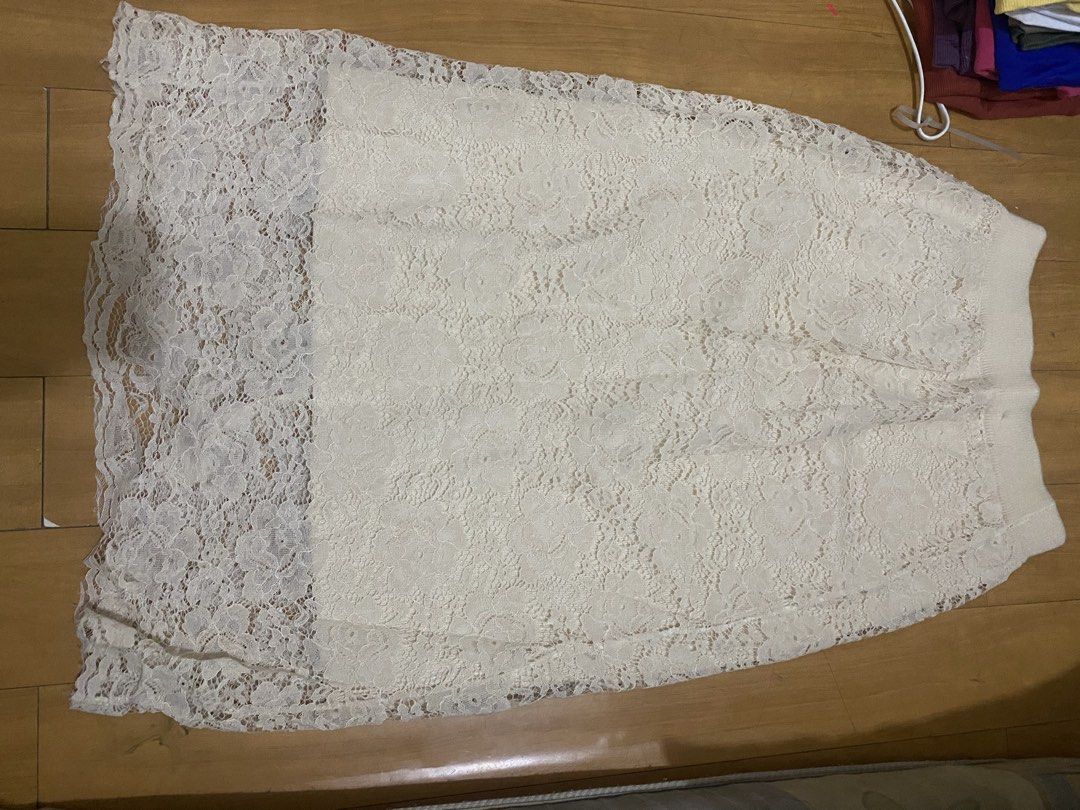 Cream Lace Midi Skirt (stretchy) (Category: Skirts) located in Marikina City. Submitted by ctgccc (Listing ID 1470862930, Image 2). Description: kind of stretchy may punitp ero sobrang small lang di visible makapal tela sa loob good qual!.