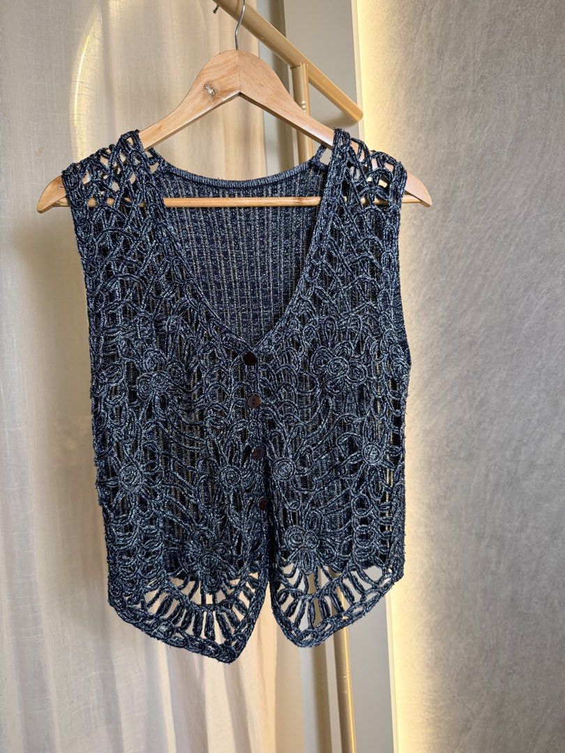 Crochet top European summer (Category: Others Tops) located in Taytay. Submitted by chloweann (Listing ID 1470824923, Image 3). Description: Crochet top Dark blue almost black with silvers Small European summer.