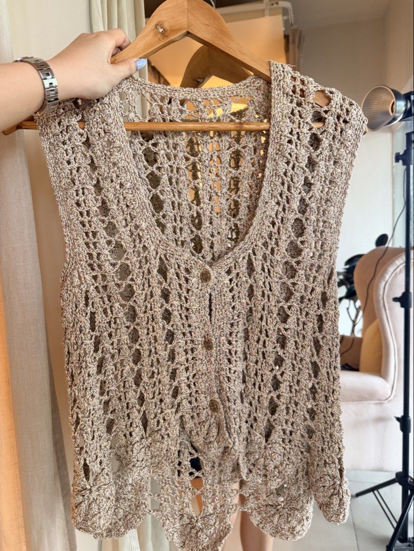 Crochet top HQ (Category: Others Tops) located in Taytay. Submitted by chloweann (Listing ID 1470824526, Image 3). Description: Crochet top vest style European vintage Small-Medium Color: Beige with little bit of glitters.