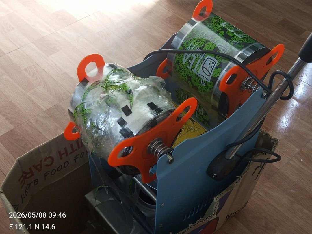 Cup Sealing Machine (Category: Coffee Machines & Makers) located in Caloocan City. Submitted by h00ud03 (Listing ID 1470924994, Image 2). Description: FOR SALE: Slightly Used Cup Sealing Machine – ₱4,000 (Negotiable) Selling due to business closure. Used for only a few months and still in good working condition! ✅ Semi-automatic cup sealer for milk tea, juice, and other beverages ✅ Slightly used and fully functional ✅ Includes remaining sealing f
