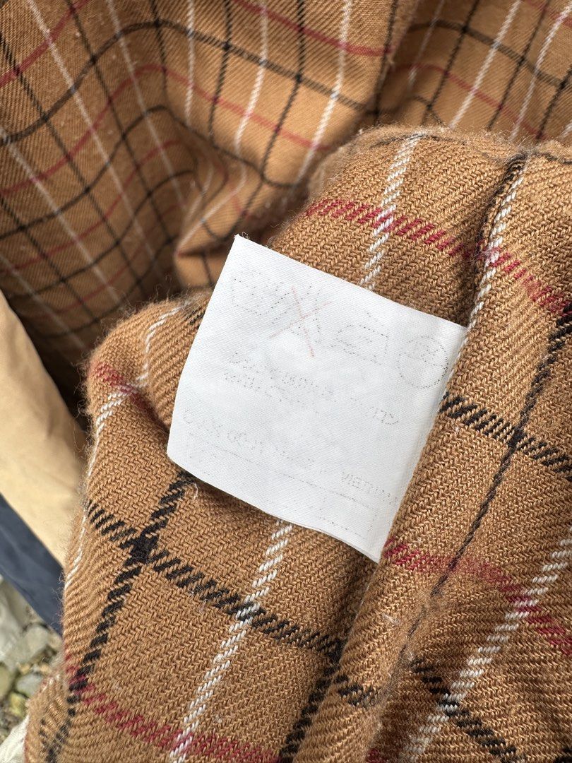 CURRENT STAGE HARRINGTON JACKET - FOR SALE‼️ (Category: Coats, Jackets and Outerwear) located in Molave. Submitted by seriousjay (Listing ID 1470803112, Image 3). Description: CURRENT STAGE HARRINGTON JACKET - FOR SALE‼️ ⚠️Strictly pay first via gcash For only ₱500 with shipping -Original Current Stage -With packed hoodie -No Flaws, Wash tag slightly faded. -Color Grade 10/10 neat and clean Size: MEDIUM - LARGE length: 26 Width: 25 Sleeve length:
