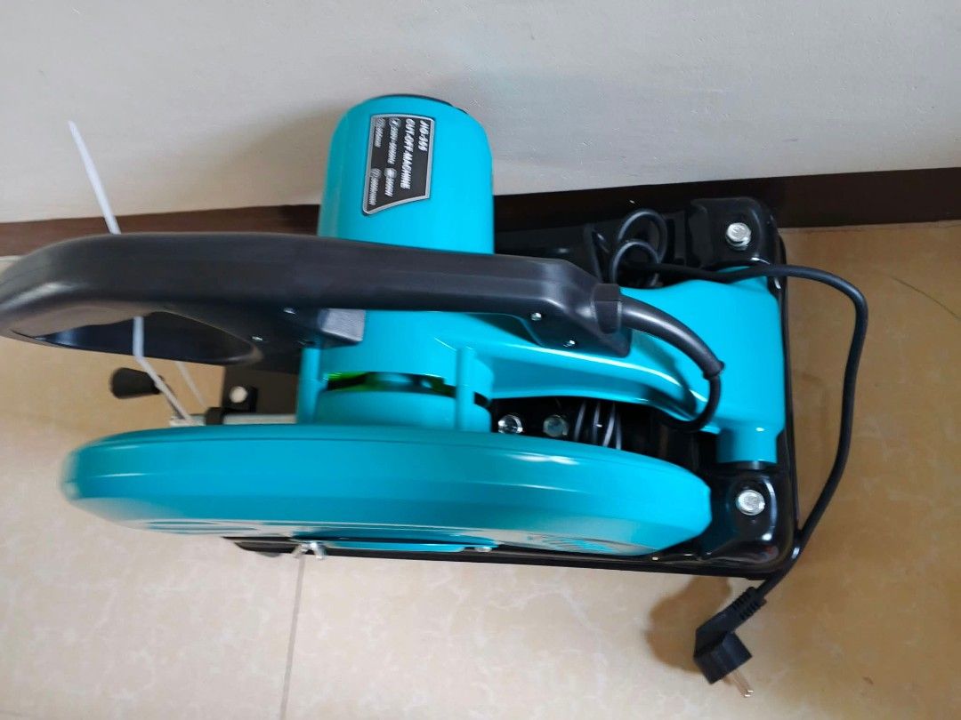 Cut off machine (Category: Construction Tools & Equipment) located in Manila. Submitted by dolorchris69891 (Listing ID 1470749573, Image 3). Description: cut off machine.