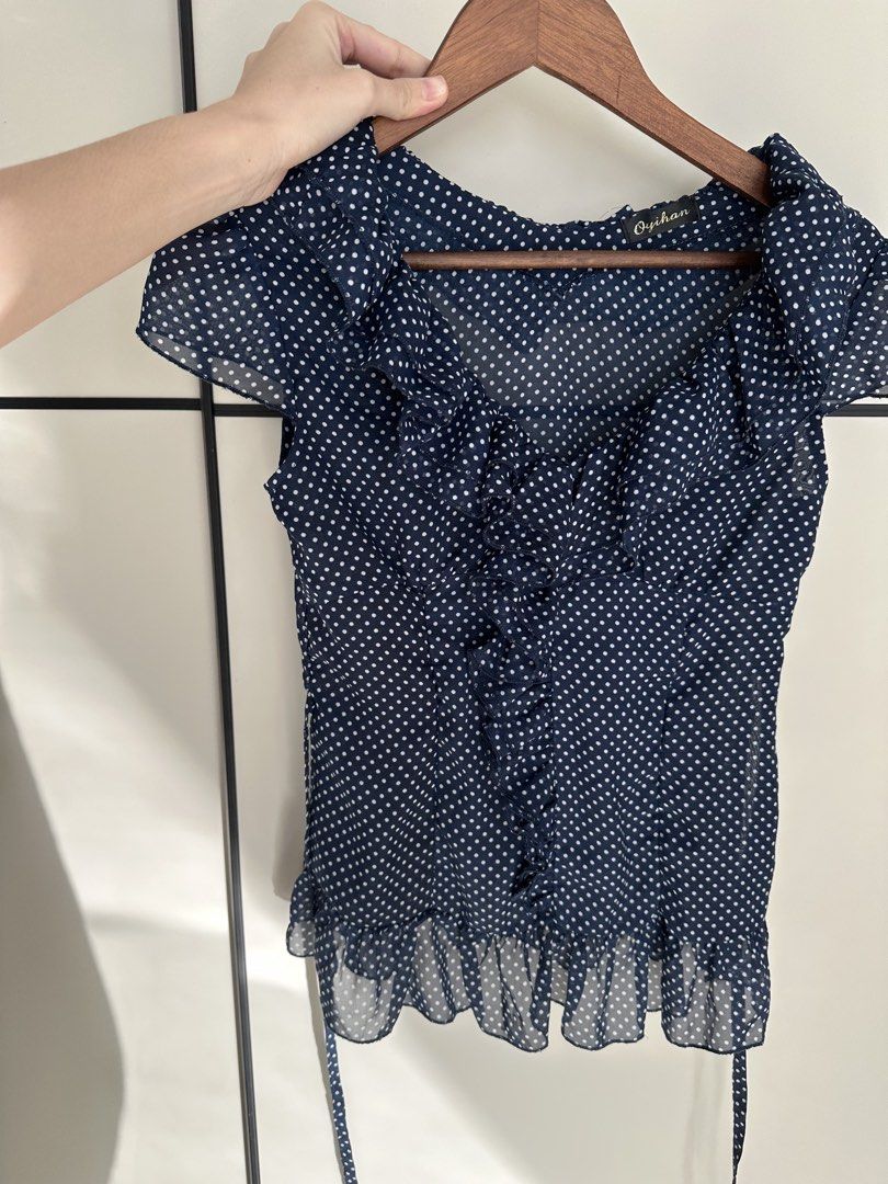 Cute polka top (Category: Blouses) located in Quezon City. Submitted by byzeya (Listing ID 1470855639, Image 1). Description: Xs- s from petite girls;).