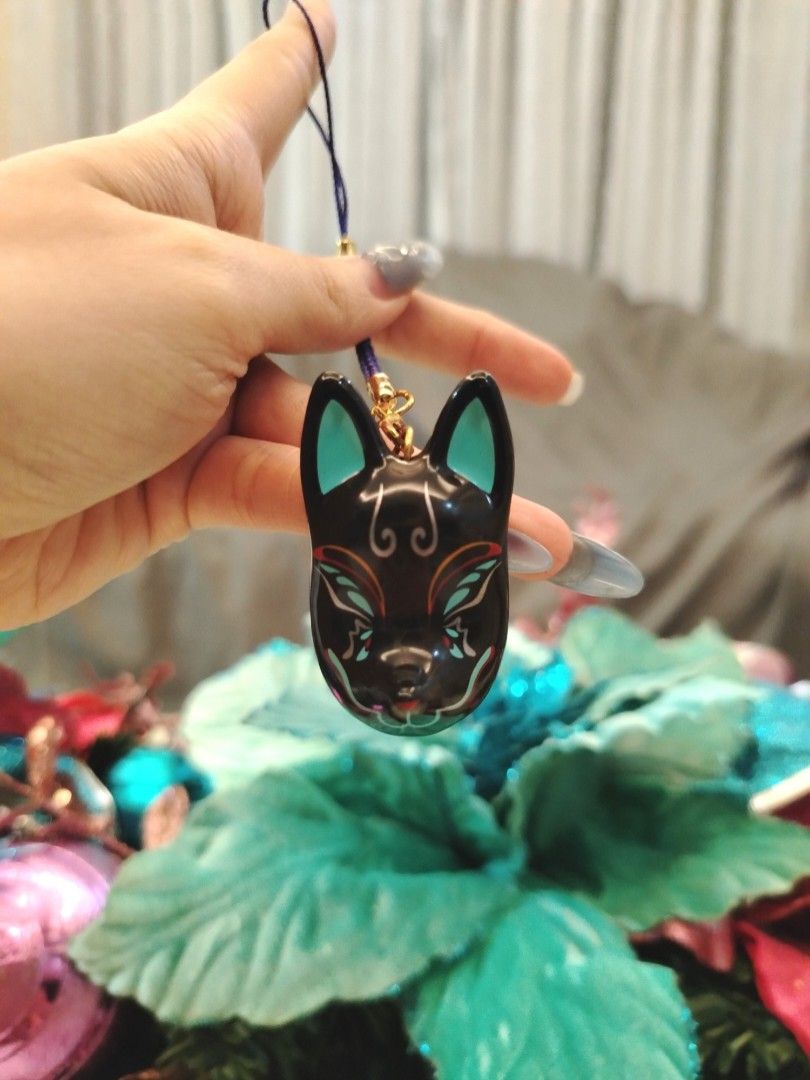 Daikyoya Hannari Netsuke Kitsune Fox Mask Keychain Charm (Category: Other Merchandise) located in San Fernando. Submitted by jpmarketplace2023 (Listing ID 1470843274, Image 1). Description: 💚 All items are authentic from Japan. 💛 MOP: GCash (❌️ GCash Protect) 🩵 MOD: LBC only (❌️ S. Checkout, COD, COP) 💙 Meet-up: Vista Mall, San Fernando, Pampanga 💜 All items are on-hand. 🧡 First to pay gets the item first. ❤️ Breakable items are packed with