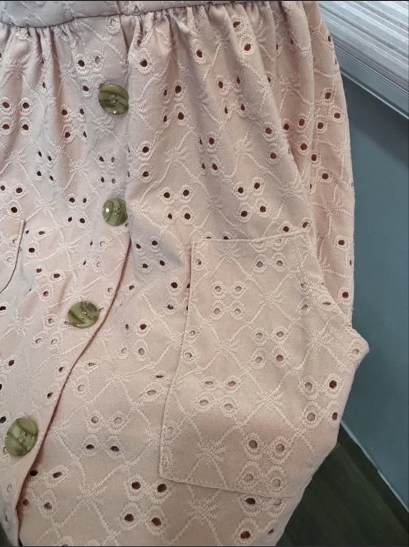 Daisy Fuentes Dress 4T (Category: Babies & Kids Fashion) located in San Mateo. Submitted by eulahs_clothing_boutique (Listing ID 1470769357, Image 3). Description: 1 DAY RESERVATION ONLY! NO PAYMENT - NO SHIPPING LAST PRICE POSTED!! Courier: J&T, Lalamove/Grab Express Payment Method: Gcash or Maribank.