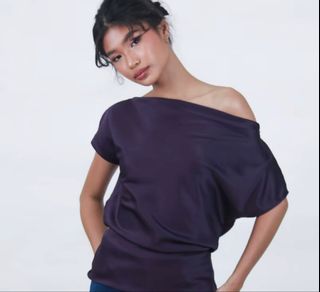 (Category: ) located in . Submitted by clothesofitiew (Listing ID 1470774380, Image 1). Description: .