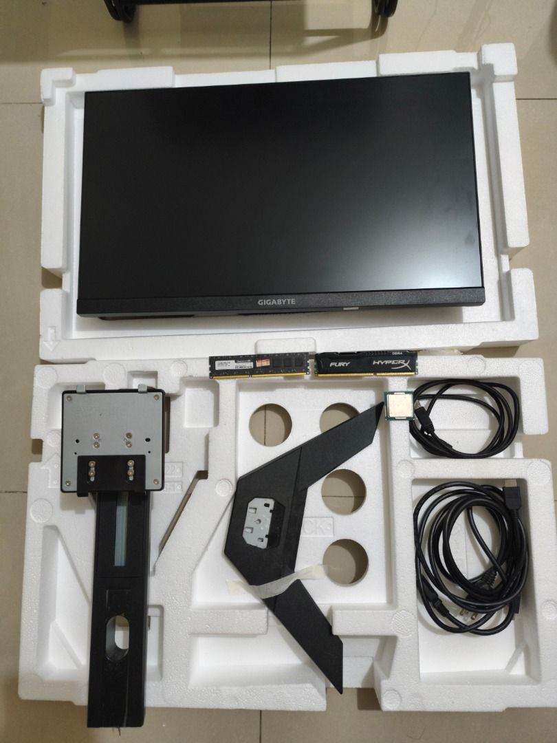 Defective Monitor / RAM / CPU (Category: Computer Parts) located in Cavite. Submitted by larneilx0990530 (Listing ID 1470880740, Image 1). Description: For Take all only. Selling as is / defective. Check pictures / videos nalang po sa issues. ✅ GIGABYTE G24F 2 Monitor (IPS -165 HZ - 1080P) ( LCD / Display issue ) ✅ 2 PCS. 8GB RAM (Untested if working) ✅ Intel I5 CPU ✅ Cords and stand included. Yung CPU and RAM untested po kaya not sure if working
