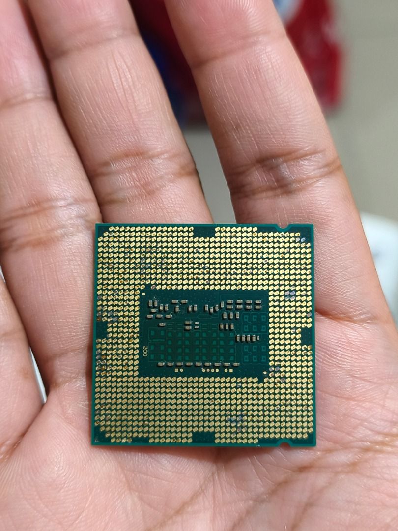 Defective Monitor / RAM / CPU (Category: Computer Parts) located in Cavite. Submitted by larneilx0990530 (Listing ID 1470880740, Image 3). Description: For Take all only. Selling as is / defective. Check pictures / videos nalang po sa issues. ✅ GIGABYTE G24F 2 Monitor (IPS -165 HZ - 1080P) ( LCD / Display issue ) ✅ 2 PCS. 8GB RAM (Untested if working) ✅ Intel I5 CPU ✅ Cords and stand included. Yung CPU and RAM untested po kaya not sure if working