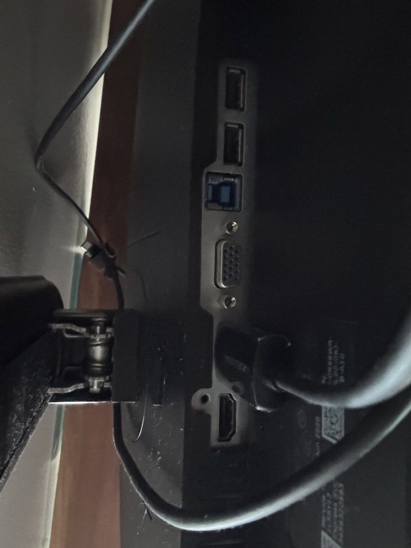 Dell 27” Monitor (Category: Monitor Screens) located in Quezon City. Submitted by tofutofu4 (Listing ID 1470835949, Image 2). Description: Monitor can rotate vertically. VGA, HDMI, and DP compatible Can include DP to USB-C cable if interested Location: QC/Katipunan MOP: Gcash/Bank Meetups okay, delivery via lalamove or grab Message for more info.