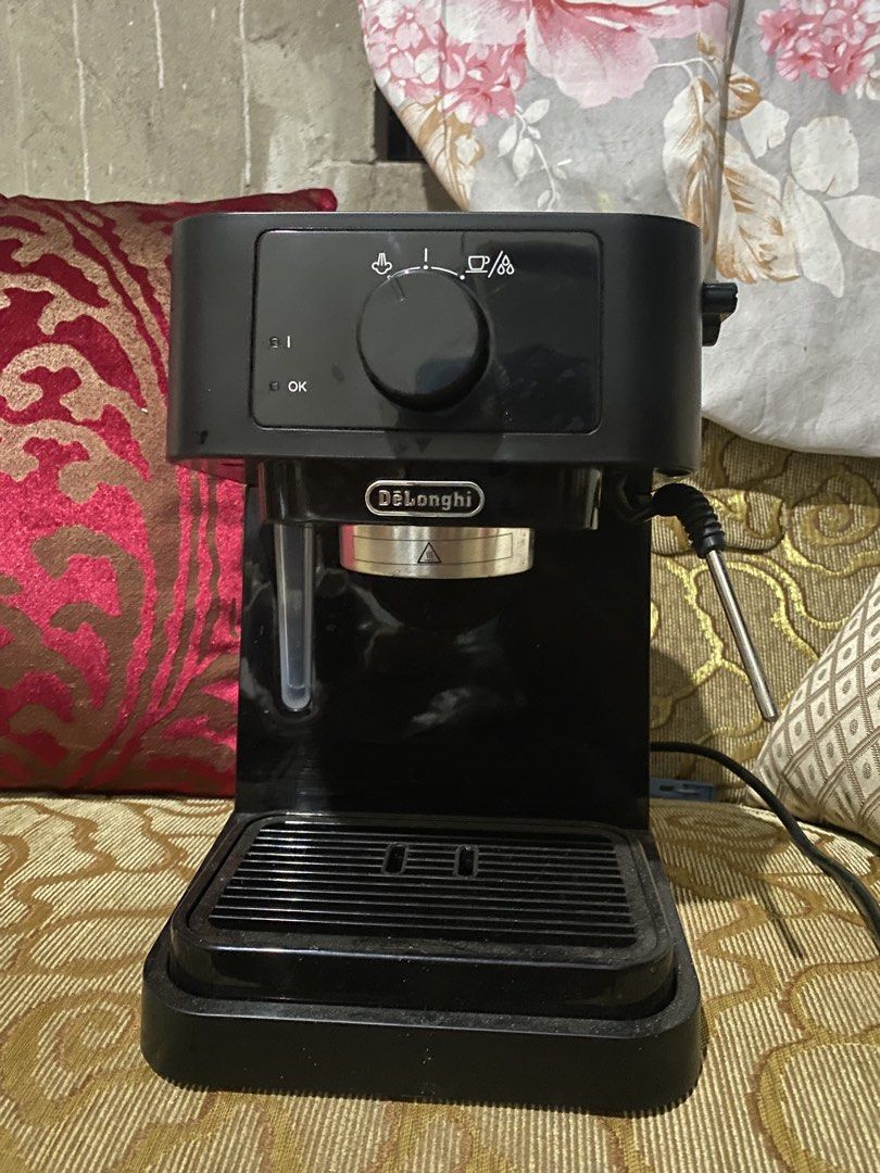 DeLonghi Expresso Machine Stilosa (Category: Coffee Machines & Makers) located in Bacolod City. Submitted by leighbelar61020 (Listing ID 1470748655, Image 1). Description: .