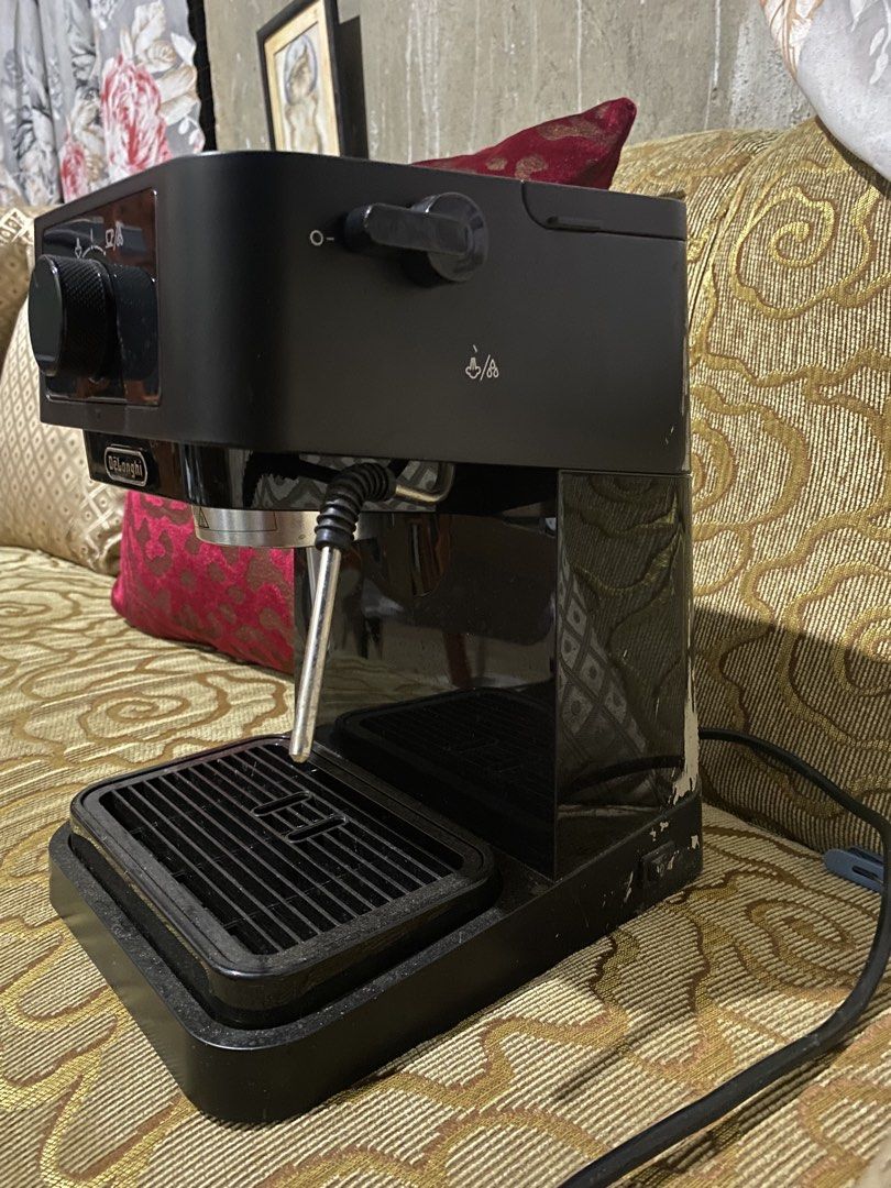 DeLonghi Expresso Machine Stilosa (Category: Coffee Machines & Makers) located in Bacolod City. Submitted by leighbelar61020 (Listing ID 1470748655, Image 2). Description: .