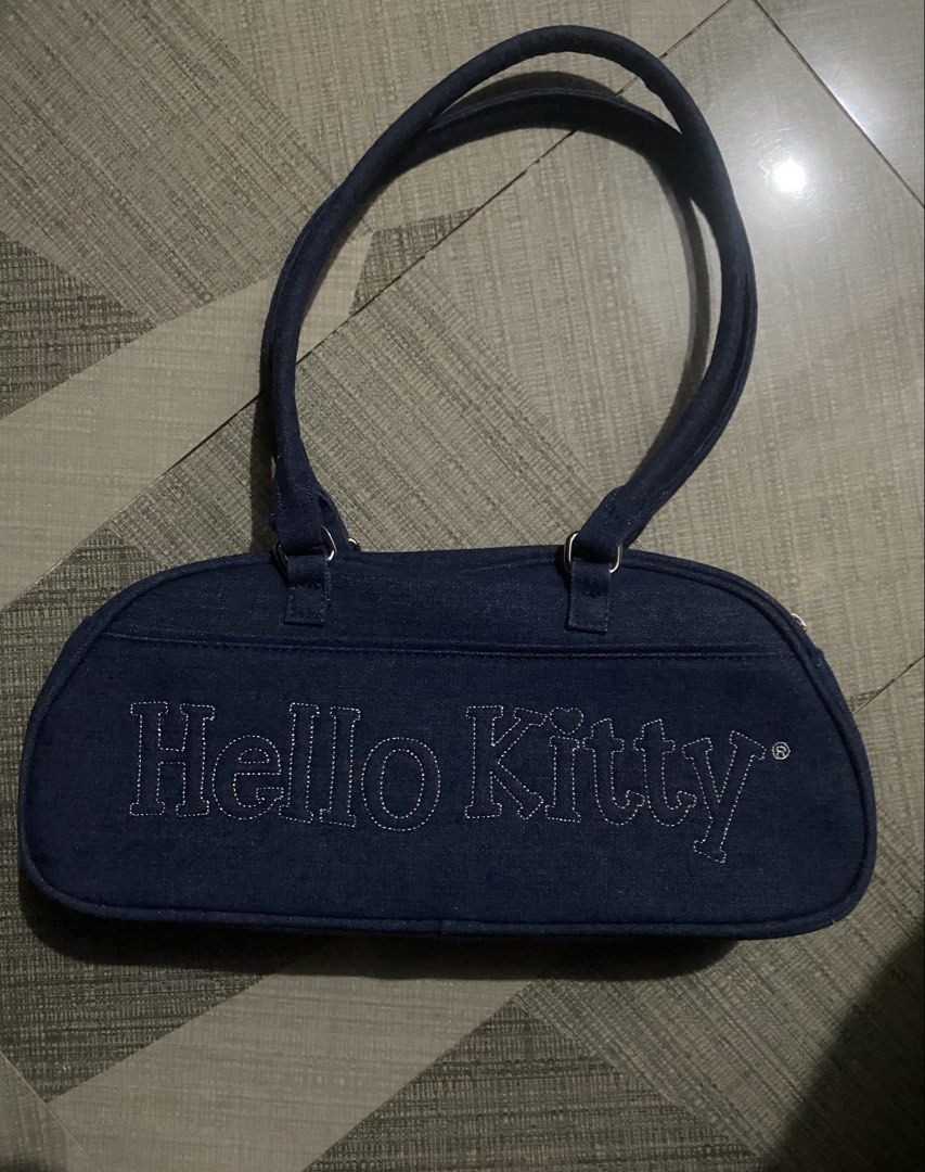Denim Bag- Hello Kitty (Category: Shoulder Bags) located in Bulacan. Submitted by vcilluea (Listing ID 1470911446, Image 2). Description: Used only once. Only tha bag is included. Original price is 1100.