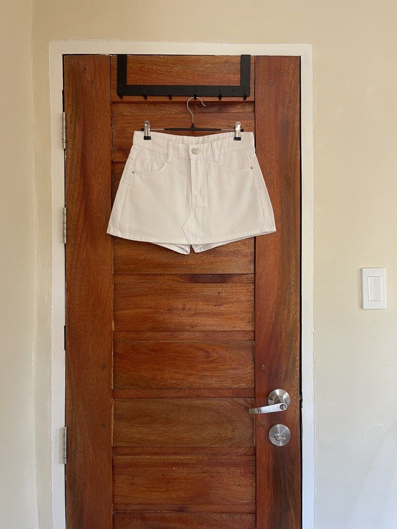 Denim Mini Skort (Category: Other Bottoms) located in Baler. Submitted by declutterwithrhys (Listing ID 1470797361, Image 1). Description: FOR SALE (PLEASE MAKE READING A HABIT) DENIM MINI SKORT COLOR WHITE WITH SIDE POCKETS (FRONT AND BACK) SIZE SMALL ON TAG LIKE NEW CONDITION CAN PASS AS BN CAN FIT SIZE 27 TO 28 WAISTLINE LENGTH 12 INCHES | LEG HOLE 10 INCHES COLOR RATE 9.5/10 NO ISSUE KINDLY CHECK THE PHOTOS FOR THE COMPLETE DETAILS SUPER NICE