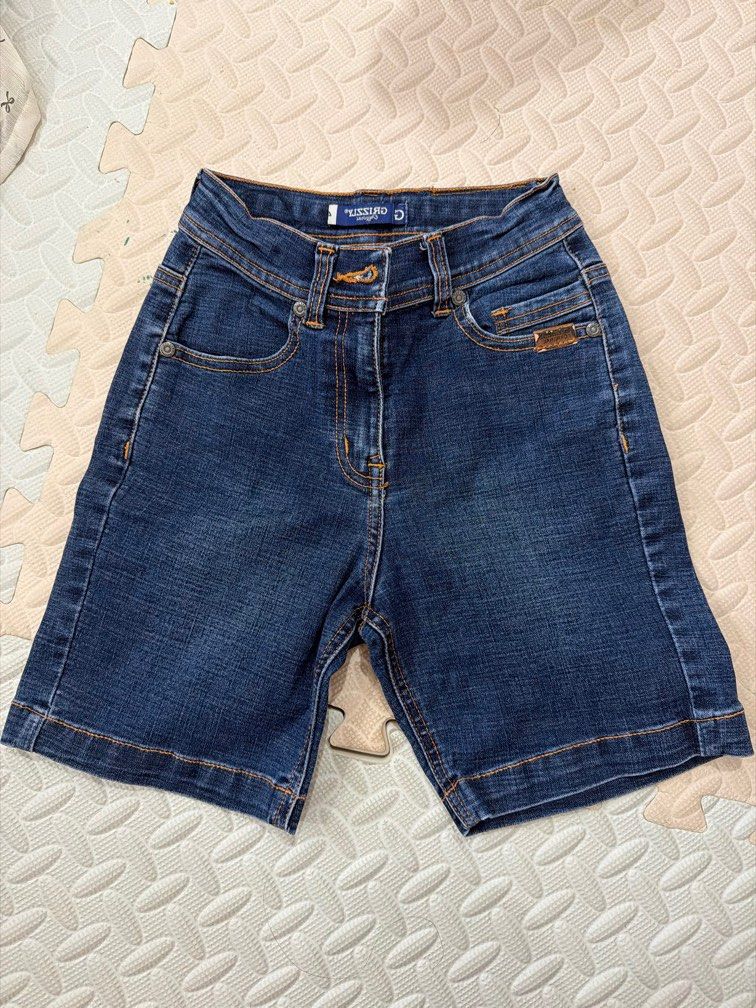 Denim Shorts (Category: Babies & Kids Fashion) located in Cebu City. Submitted by mommyarlyn73 (Listing ID 1470798282, Image 1). Description: .