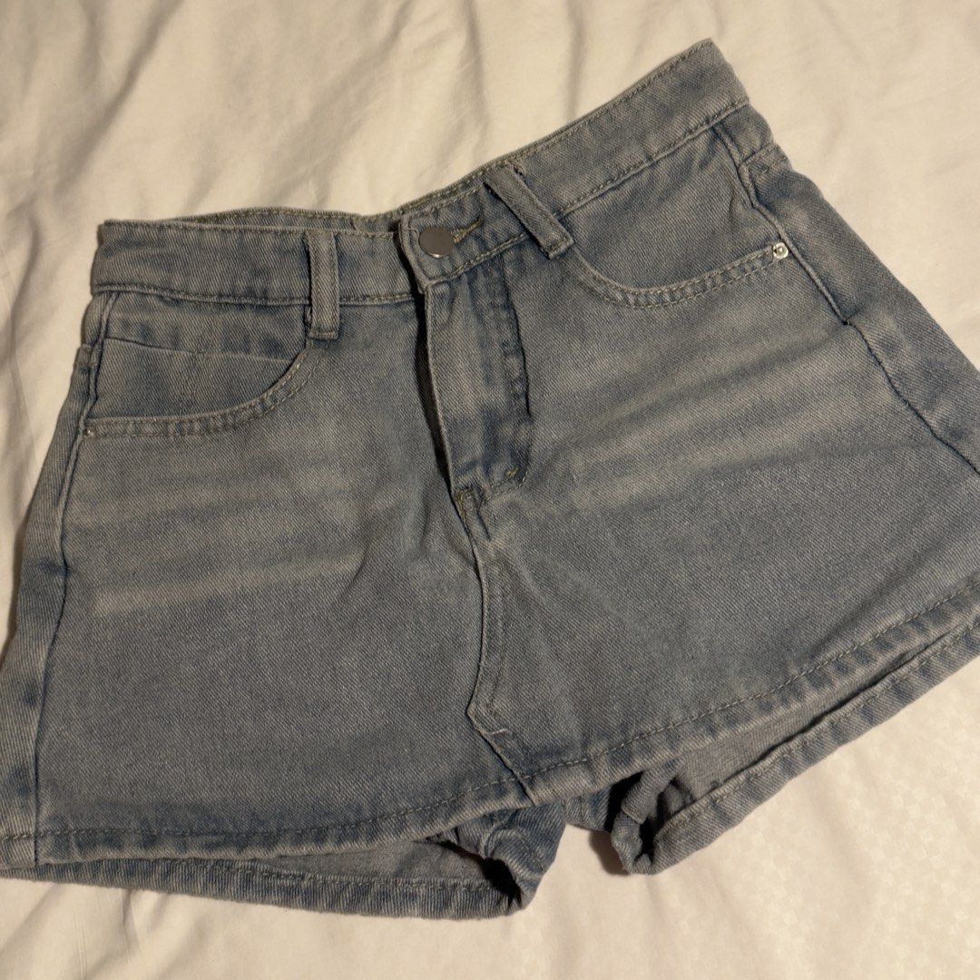 Denim Skort (Category: Skirts) located in Manila. Submitted by shopmakii (Listing ID 1470892502, Image 2). Description: - Size: Small - Condition: Well loved! - Perfect for a girls day out.