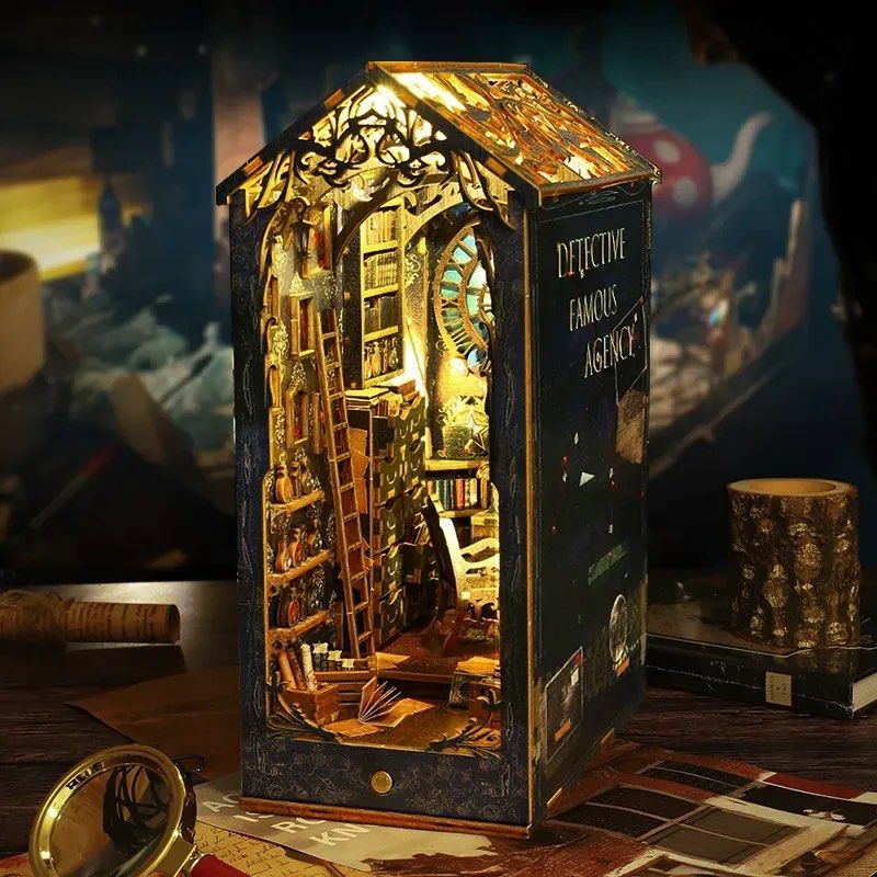 Detective Miniature Light up Bookend (Category: Lego & Building Sets) located in Quezon City. Submitted by theotherworld (Listing ID 1470812464, Image 1). Description: Book nook miniature build DIY Bought in Kyoto Japan Available on hand .