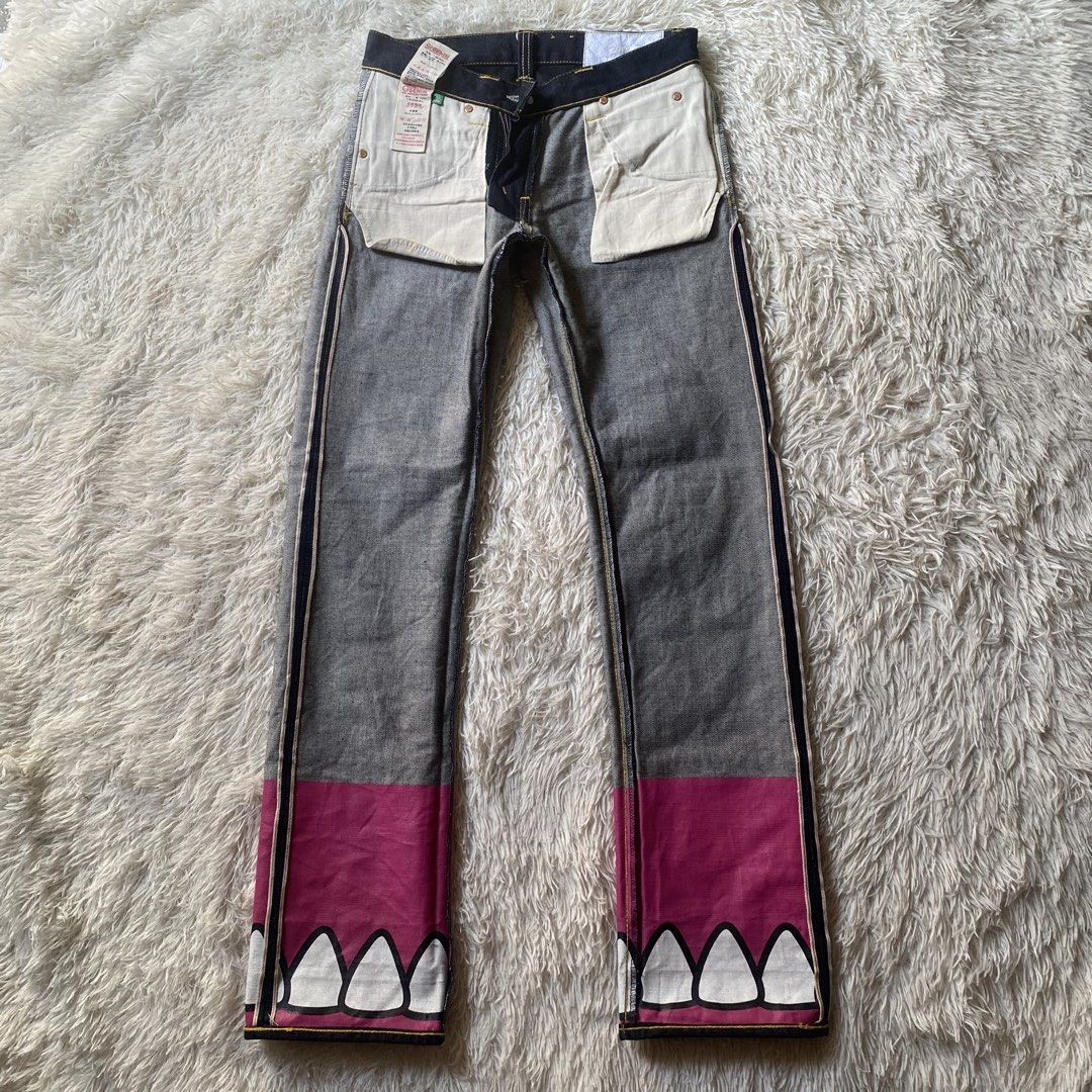 DEVIL NUT Y2K SELVEGE DENIM PANTS (Category: Jeans) located in Pagadian. Submitted by urdripchoice (Listing ID 1470799492, Image 3). Description: ✧ DEVIL NUT Y2K SELVEGE DENIM PANTS✧ ୨୧ MEASUREMENTS ୨୧ Waist: 29 Length: 40.5 Inside pocket: 8 Rise: 8 Thigh: 10 Leg opening: 7.5 Issue: disco on print part Condition: 9/10 FRESH FROM LAUNDRY ✧ SHIPPING FEE ✧ • 𝘔𝘪𝘯𝘥𝘢𝘯𝘢𝘰 𝘈𝘳𝘦𝘢 🐚 ₱59 • 𝘝𝘪𝘴𝘢𝘺𝘢𝘴 & 𝘓𝘶𝘻𝘰𝘯 𝘈𝘳𝘦𝘢 🐚 ₱79 • 𝘚𝘩𝘪𝘱𝘮�