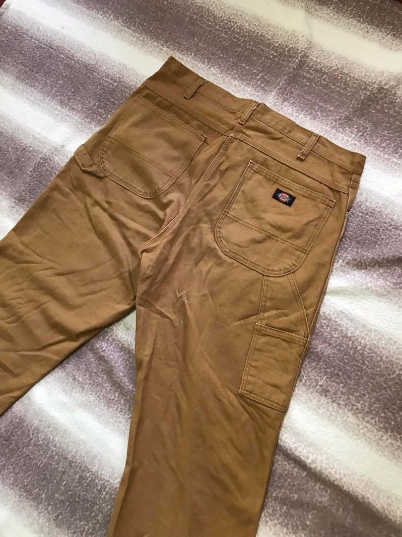 Dickies Carpenter Pants (Category: Jeans) located in Bislig. Submitted by chrispril (Listing ID 1470779237, Image 1). Description: Dickies Carpenter Pants ❗ Excellent condition No issue 36 size on tag 📩📩.