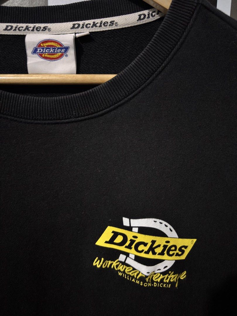 Dickies Modern Workwear Heritage Crewneck (Category: Coats, Jackets and Outerwear) located in Manila. Submitted by friedcrispybacon (Listing ID 1470845018, Image 2). Description: 9/10 Good condition L29 inch W23.5x2 inch Location: Dagupan City, Pangasinan • Local meet-up (nearby areas) Shipping Options: • J&T Express - Preferred (Payment First) • Lalamove COD - Preferred (Depends on the area • LBC Express (COD / COP) Payment First is accepted for