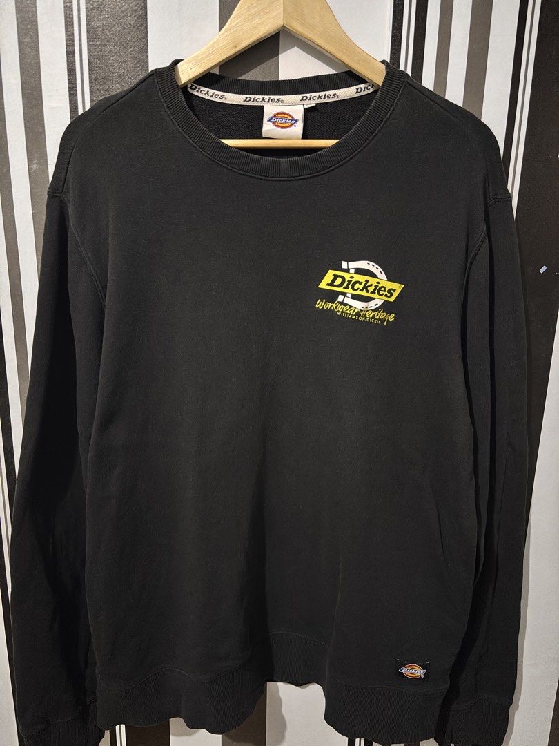Dickies Modern Workwear Heritage Crewneck (Category: Coats, Jackets and Outerwear) located in Manila. Submitted by friedcrispybacon (Listing ID 1470845018, Image 1). Description: 9/10 Good condition L29 inch W23.5x2 inch Location: Dagupan City, Pangasinan • Local meet-up (nearby areas) Shipping Options: • J&T Express - Preferred (Payment First) • Lalamove COD - Preferred (Depends on the area • LBC Express (COD / COP) Payment First is accepted for
