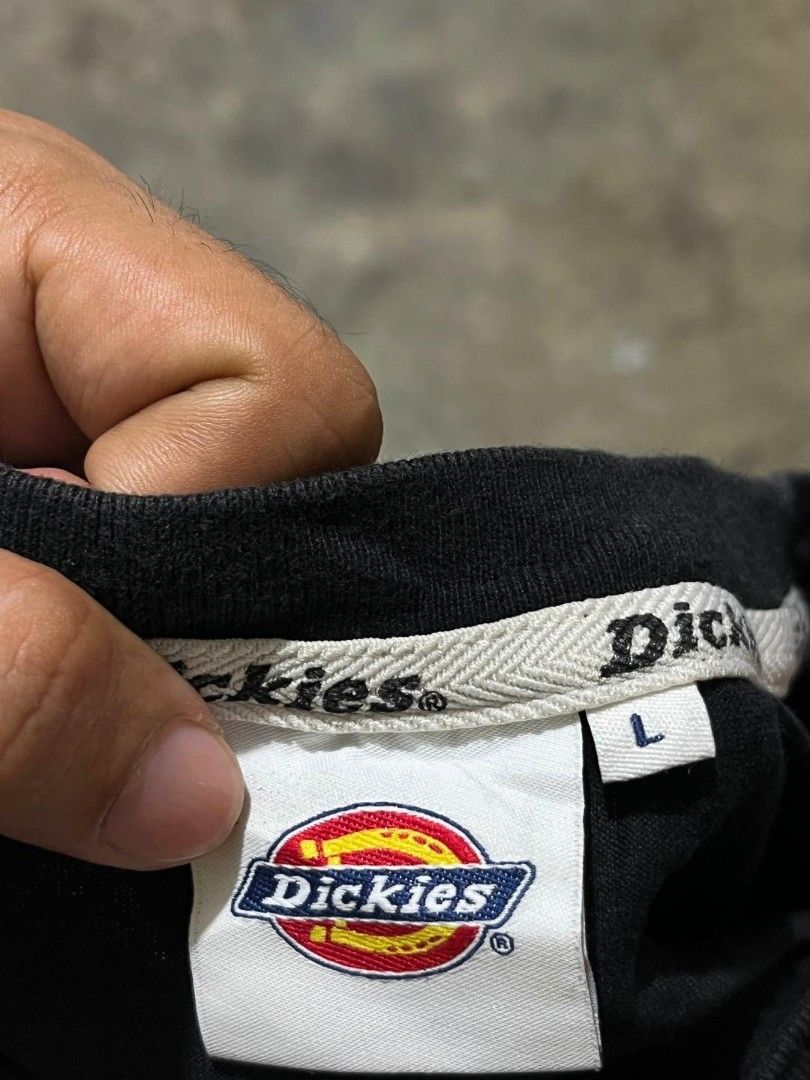 DICKIES PIXELATED LOGO SHIRT (Category: Tshirts & Polo Shirts ) located in Davao. Submitted by blazing.rachel02 (Listing ID 1470852252, Image 2). Description: Large on tag 22 x 27 Bagong bago pa No issue.