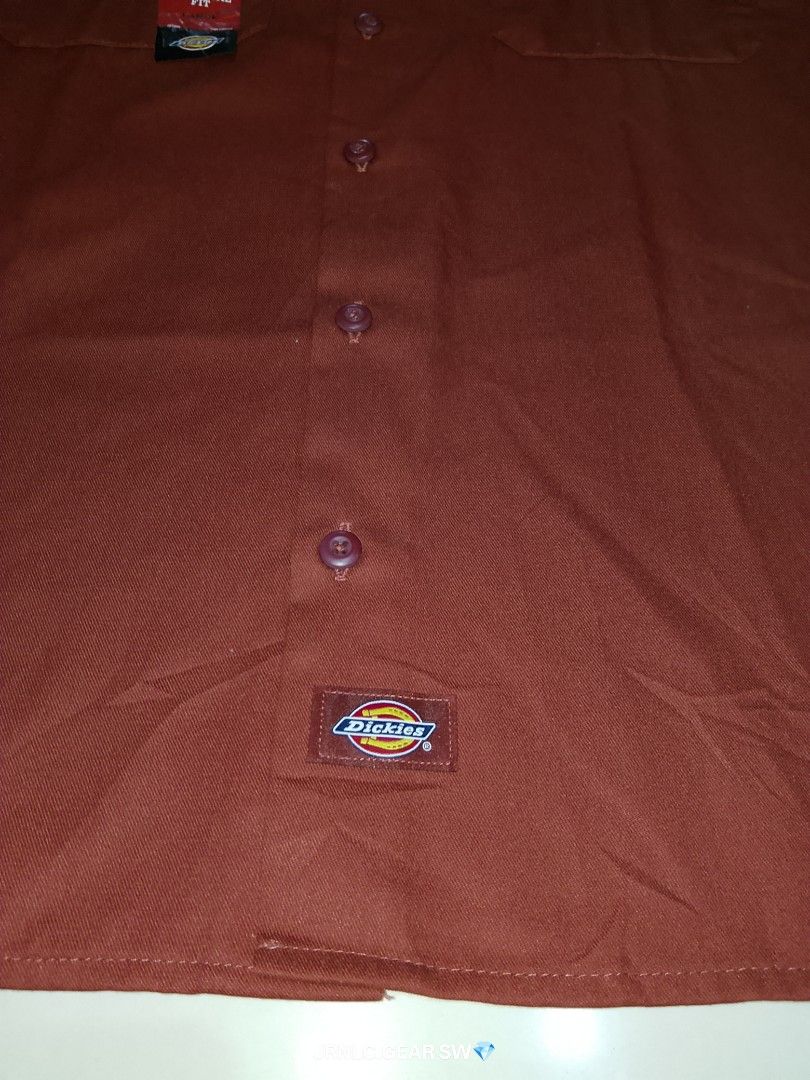dickies polo (Category: Coats, Jackets and Outerwear) located in Quezon. Submitted by jrnlc.gearssw (Listing ID 1470850988, Image 3). Description: dickies polo bnew size large dimes 25x31. complete tag original color brick red .