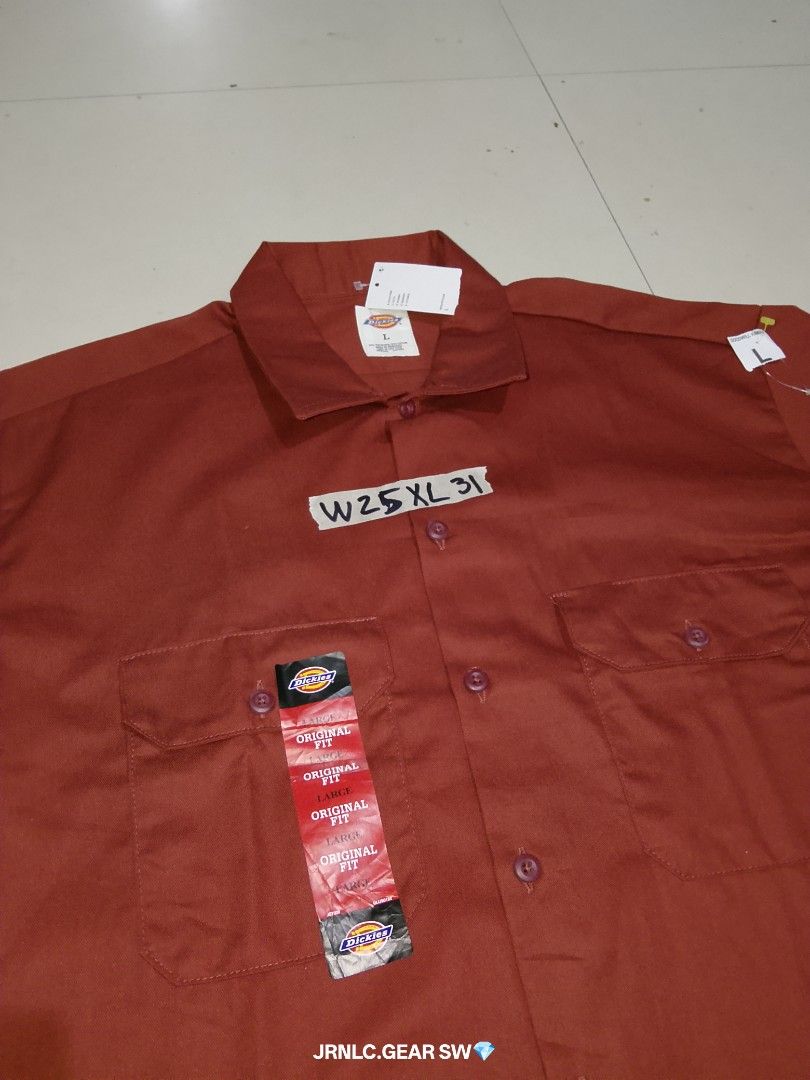 dickies polo (Category: Coats, Jackets and Outerwear) located in Quezon. Submitted by jrnlc.gearssw (Listing ID 1470850988, Image 2). Description: dickies polo bnew size large dimes 25x31. complete tag original color brick red .