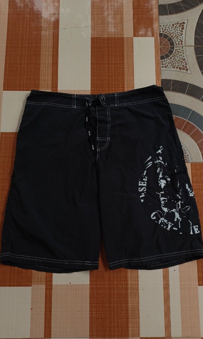 Diesel "Only the Brave" Board Shorts (Category: Shorts) located in Canlaon. Submitted by thriftytrift (Listing ID 1470849749, Image 2). Description: Waist-34 Length-23 No issue Condition:9/10.