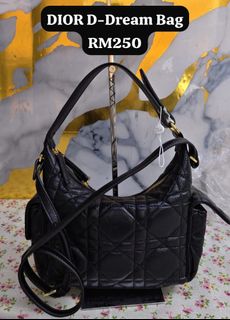 (Category: ) located in . Submitted by luxe_chic (Listing ID 1470871888, Image 1). Description: .