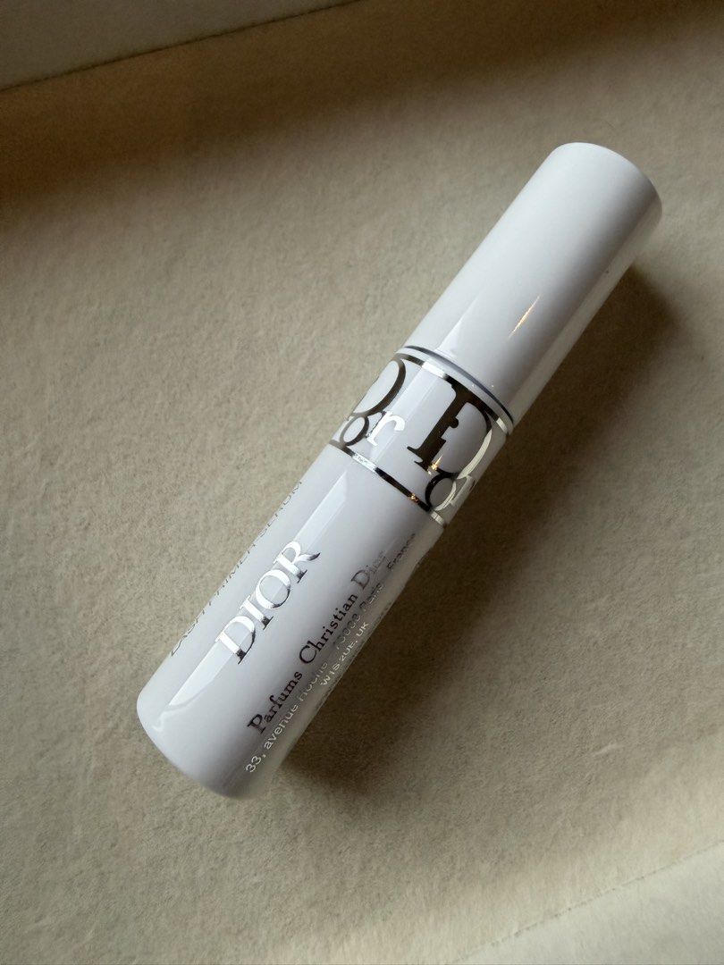 Dior Diorshow Maximizer 4D Lash Primer-Serum (Category: Makeup) located in Quezon City. Submitted by madz_jacq (Listing ID 1470830841, Image 2). Description: - Brand: Dior - Product: Diorshow Maximizer 4D Lash Primer & Serum - Size: 4 ml / 0.13 fl. oz. - Condition: Brand new, unused - Origin: Made in France - Batch Code: 3F03 -Part of my Dior Advent Calendar RFS: decluttering .