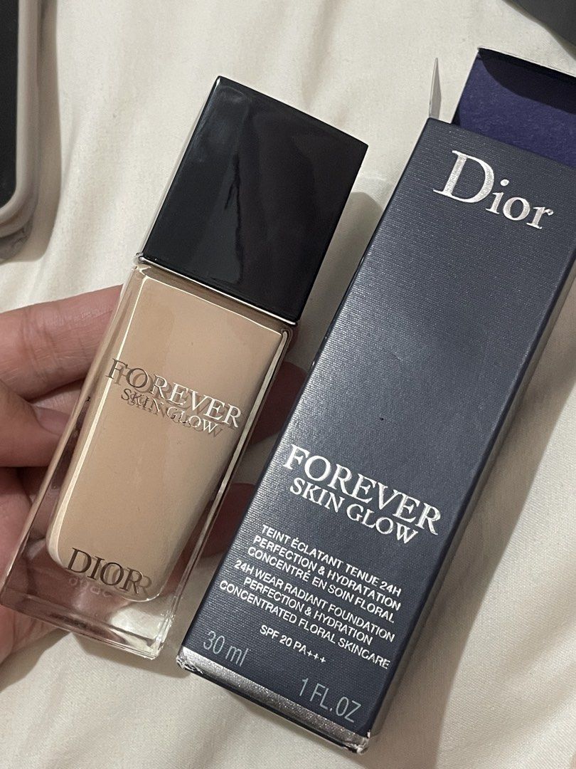 Dior Forever Dkin Glow N1 (Category: Makeup) located in Manila. Submitted by riri0001 (Listing ID 1470810894, Image 1). Description: .