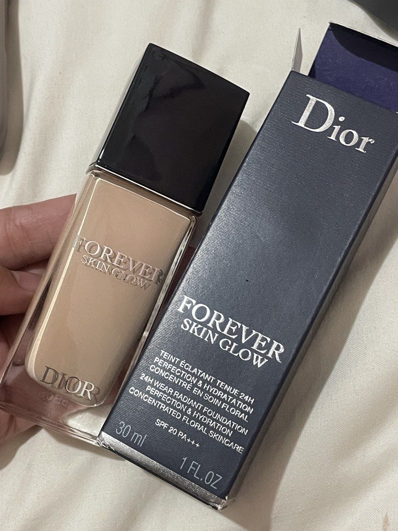 Dior Forever Dkin Glow N1 (Category: Makeup) located in Manila. Submitted by riri0001 (Listing ID 1470810894, Image 2). Description: .