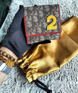 (Category: ) located in . Submitted by mjshoppingretail (Listing ID 1470855904, Image 1). Description: .