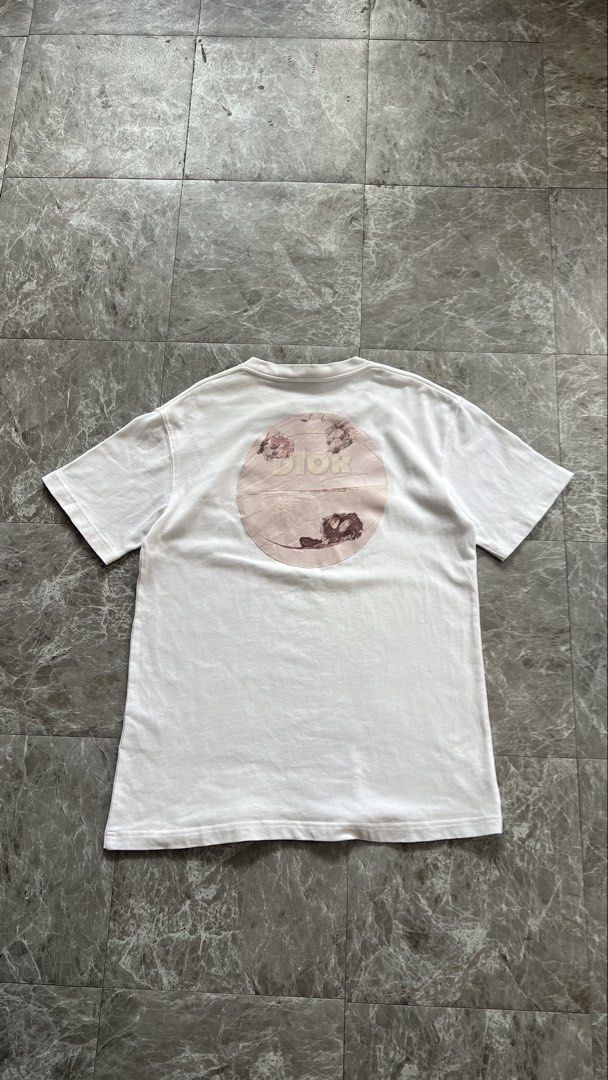 Dior x Daniel Arsham (Category: Tshirts & Polo Shirts ) located in Manila. Submitted by reclaim.13 (Listing ID 1470814423, Image 2). Description: Dior X Daniel Arsham - excellent condition - 20.5 width, 27.5 length - 9.8/10 colorate - for safety yellow stain dot .