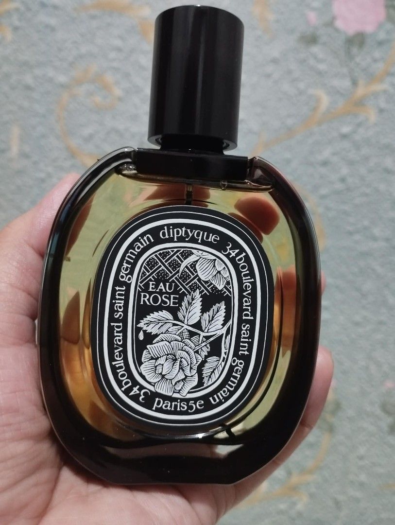 DIPTYQUE EAU ROSE EDP 75ML (Category: Fragrance & Deodorants) located in Makati City. Submitted by flipper.1990 (Listing ID 1470882657, Image 1). Description: Diptyque Eau Rose Eau de Parfum (75ml) is a rich, deeper floral woody musk fragrance. • Top Note: Litchi (lychee) • Middle Notes: Damask Rose, Grasse Rose (Centifolia), Rose Water, Chamomile, and Artichoke • Base Notes: Musk and Woody Notes Available online and in select physical stores for