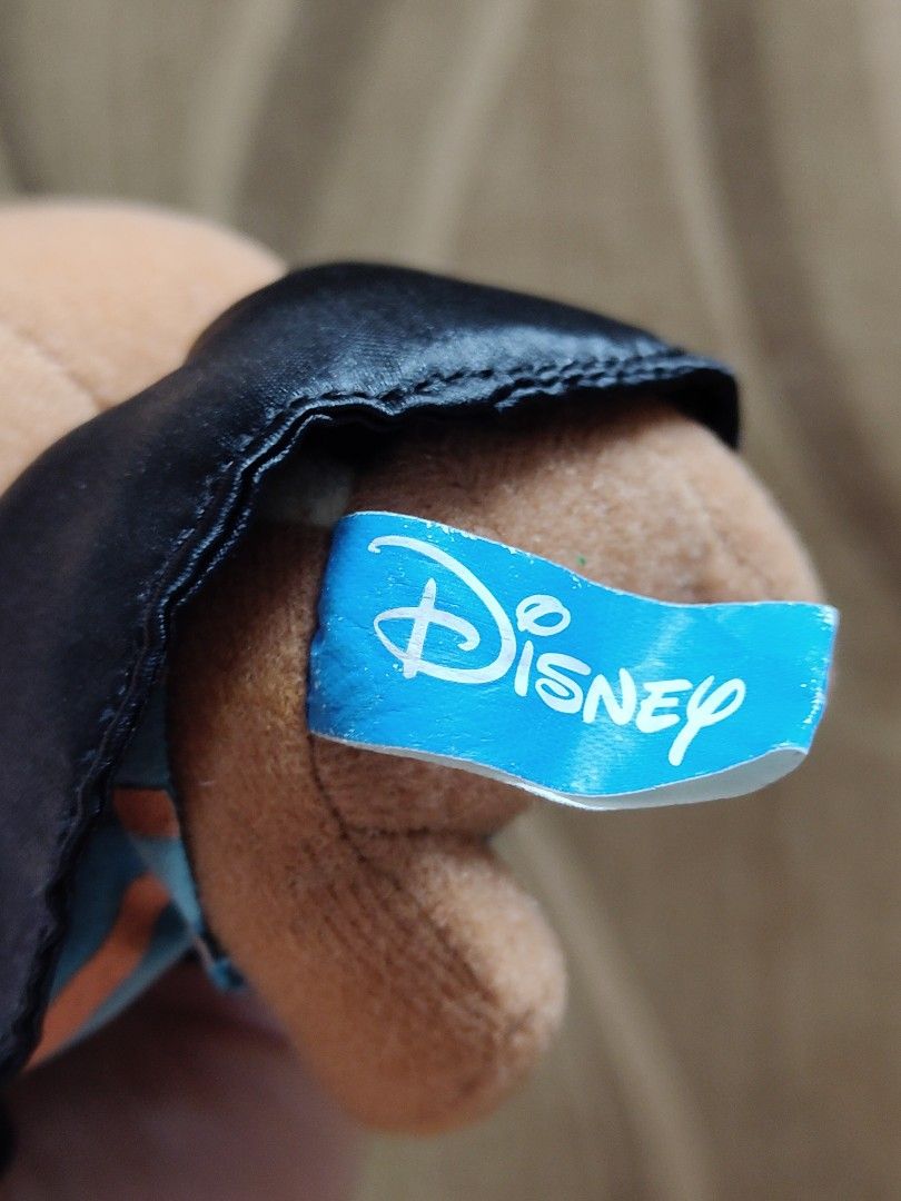 Disney Chi n Dale Plush Charm (Category: Plushies & Soft Toys) located in Santa Rosa. Submitted by mmps249.1 (Listing ID 1470759409, Image 3). Description: Crossposted Mine now, pay now shipping courier: JRS only Gcash payment upon order No reservations.