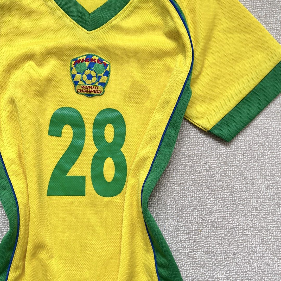 disney mickey brazil jersey shirt (Category: Shirts) located in Limay. Submitted by budolfindsrawrawr (Listing ID 1470792984, Image 3). Description: disn3y mickey brazil jersey shirt - 6 y.o on tag fits xs/s l20 b30-32 - mickey mouse emblem/ sticker gone.
