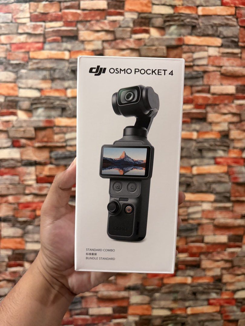 DJI Osmo Pocket 4(standard edition) (Category: Cameras) located in Dasmarinas. Submitted by markusi22 (Listing ID 1470762805, Image 1). Description: 📸DJI Osmo Pocket 4(standard edition) - 26k bnew open box only to take photo di pa na sesetup ikaw una mag aactivate 💯 authentic pickup Dasmariñas Cavite shipping via Lalamove or LBC please respect my post thanks.