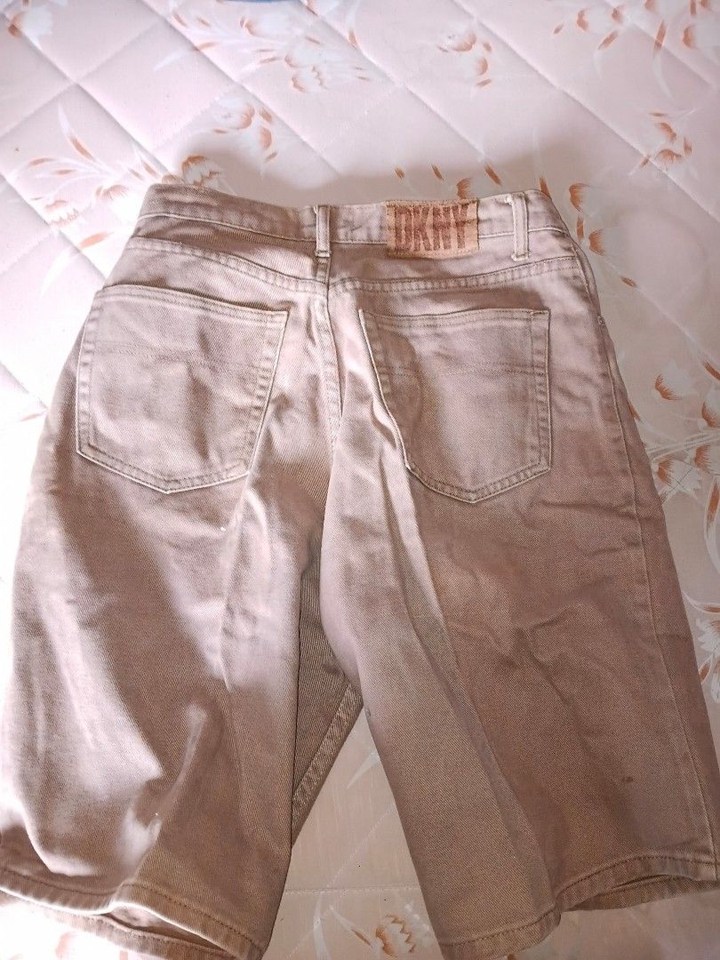 DKNY Jeans denim shorts, tan (Category: Shorts) located in Carmona. Submitted by cosmicphoenix_48d36b (Listing ID 1470886720, Image 2). Description: .
